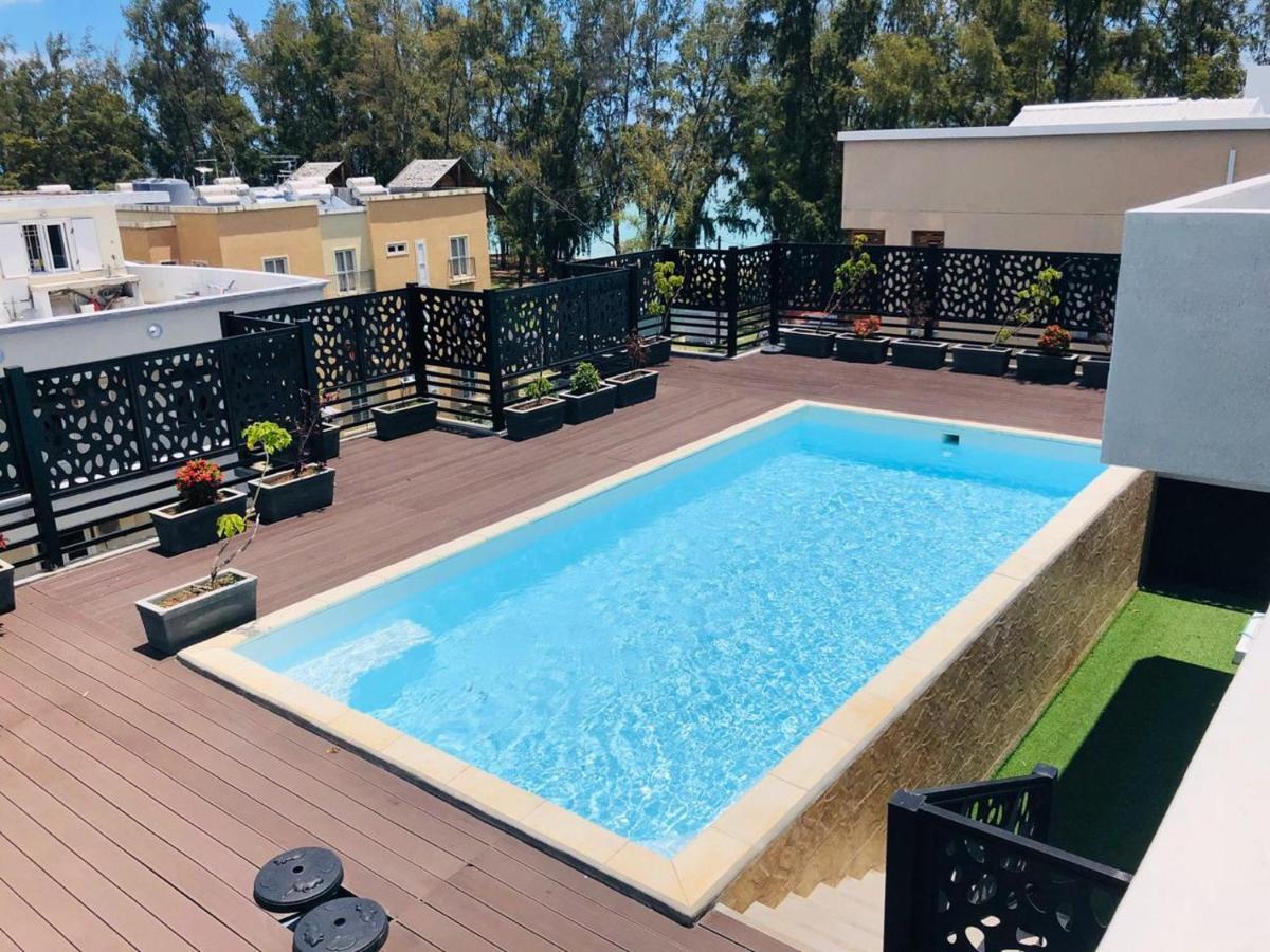 Shanti Haveli Beachfront Apartments Flic-en-Flacq Exteriör bild