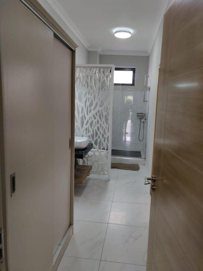 Shanti Haveli Beachfront Apartments Flic-en-Flacq Exteriör bild