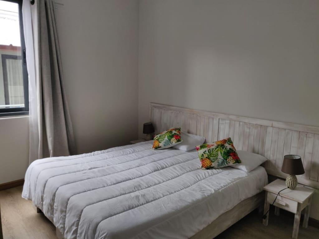 Shanti Haveli Beachfront Apartments Flic-en-Flacq Exteriör bild