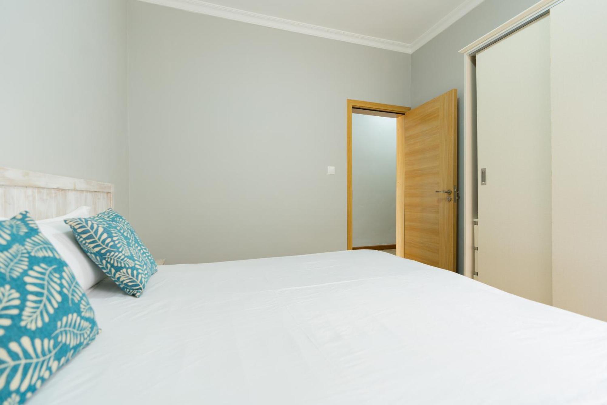 Shanti Haveli Beachfront Apartments Flic-en-Flacq Exteriör bild