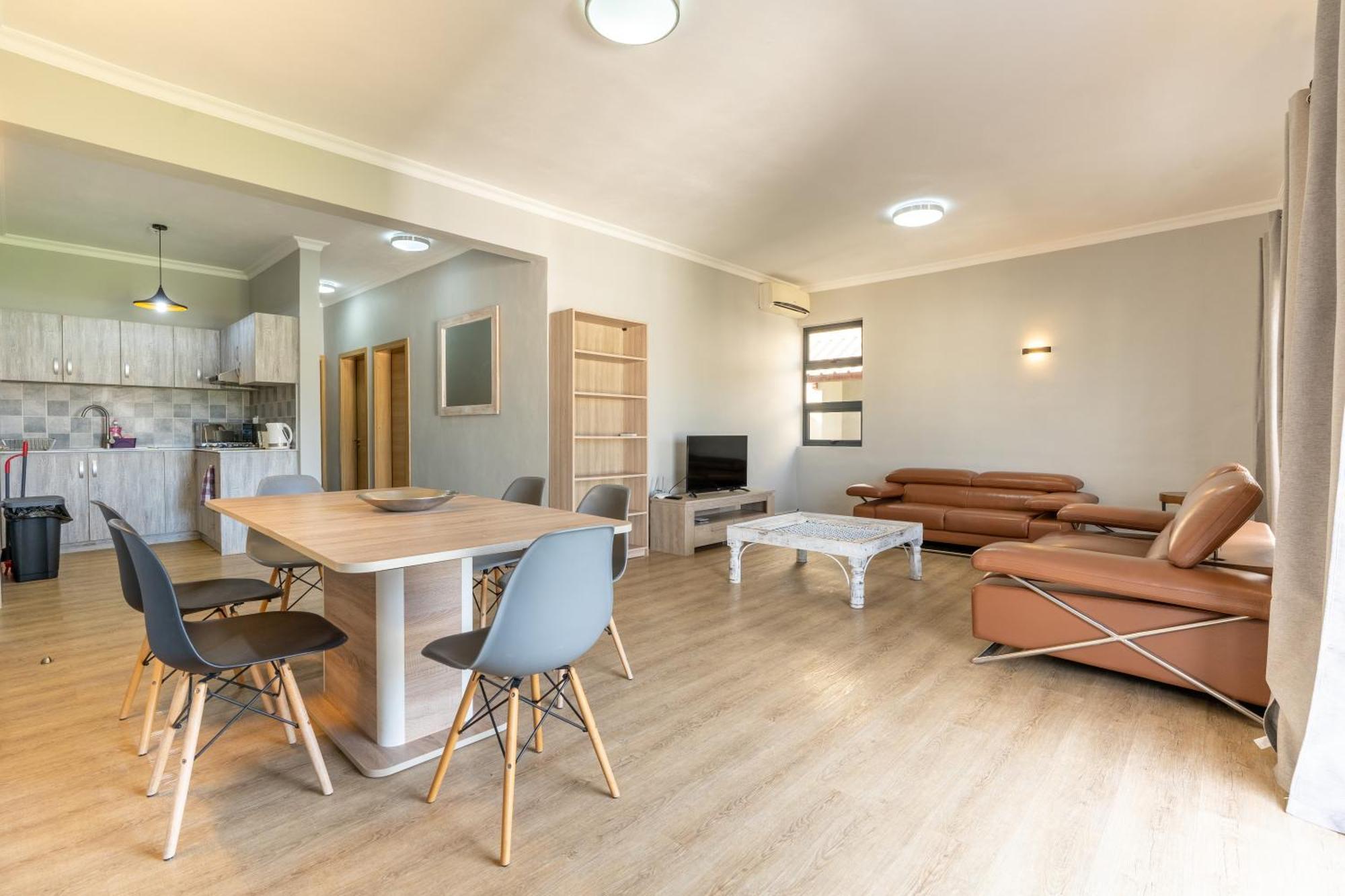 Shanti Haveli Beachfront Apartments Flic-en-Flacq Exteriör bild